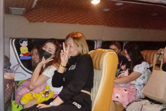 เช่ารถตู้ VIP พร้อมคนขับ กรุงเทพ โคราช เช่ารถตู้พร้อมคนขับ กรุงเทพ